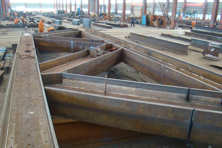 Hubei_Ezhou_Huahu_Civil_Airport_Transfer_Center_Project-Main_Terminal_Steel_Structure_10_Workshop preassembly